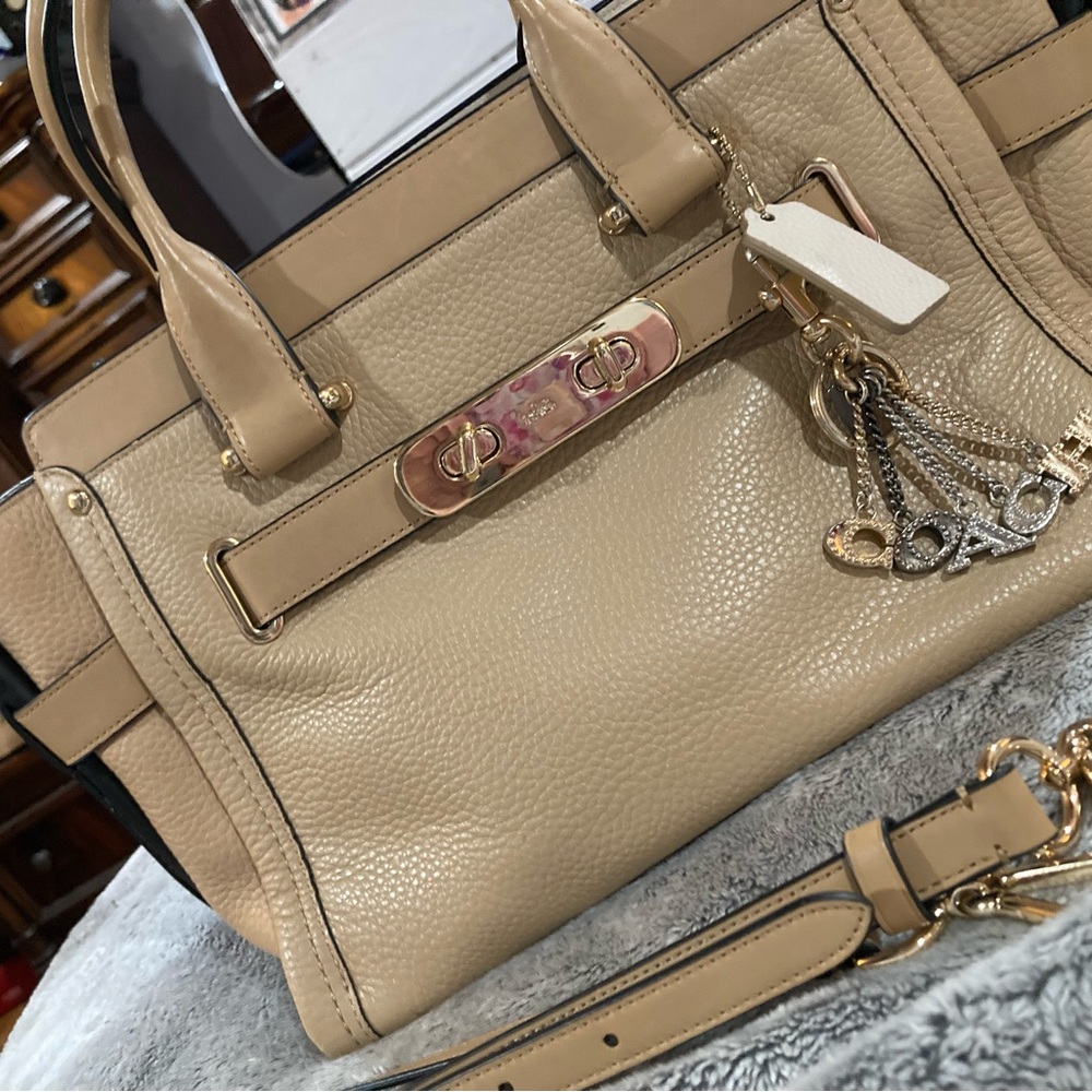 Coach 1941 swagger satchel & keychain charm bundle - Picture 1 of 9